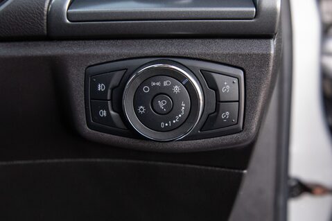 Ford Mondeo TITANIUM 16