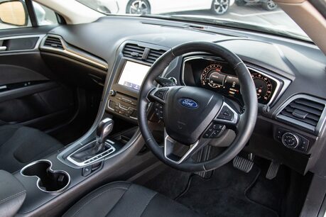 Ford Mondeo TITANIUM