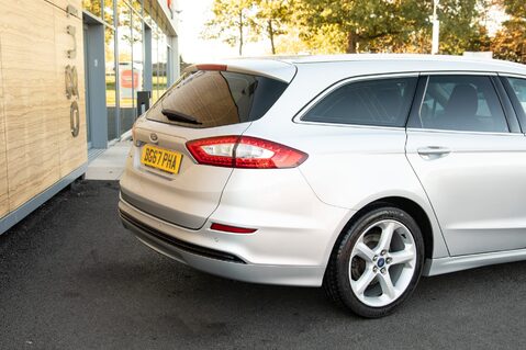 Ford Mondeo TITANIUM 8