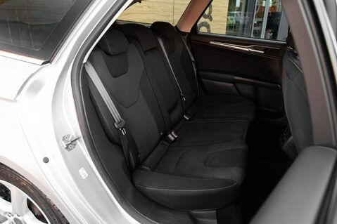 Ford Mondeo TITANIUM 33