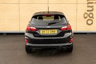 Ford Fiesta ST-LINE 6