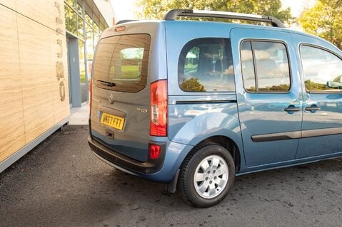 Mercedes-Benz Citan 111 CDI TRAVELINER 8