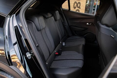 Peugeot 2008 PURETECH S/S ALLURE 32