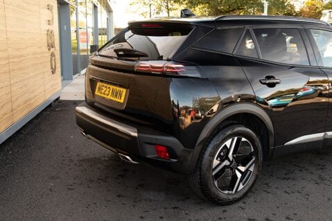 Peugeot 2008 PURETECH S/S ALLURE 8