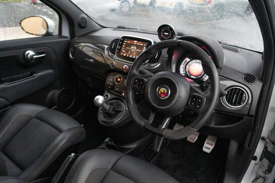 Abarth 500 595 ESSEESSE
