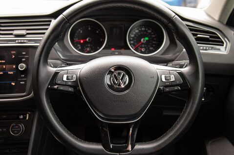 Volkswagen Tiguan MATCH TDI DSG 21