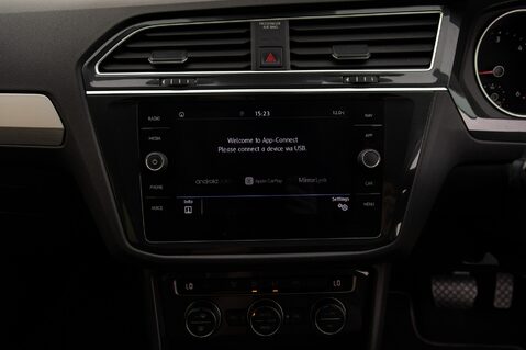 Volkswagen Tiguan MATCH TDI DSG 26