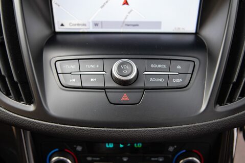 Ford Kuga ST-LINE EDITION 35