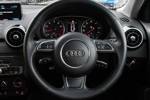 Audi A1 SPORTBACK TFSI SPORT NAV 21