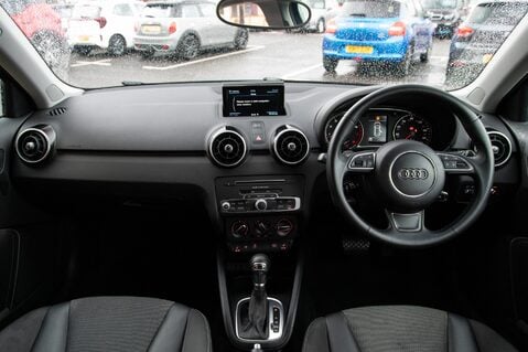 Audi A1 SPORTBACK TFSI SPORT NAV 3