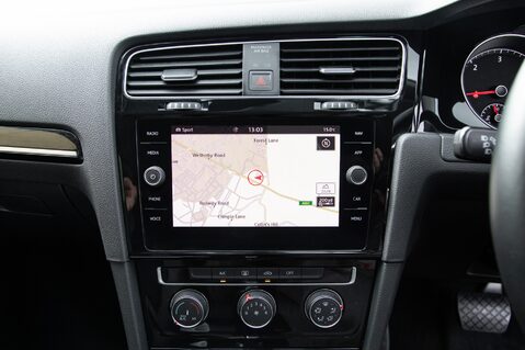 Volkswagen Golf GT TDI BLUEMOTION TECHNOLOGY DSG 26