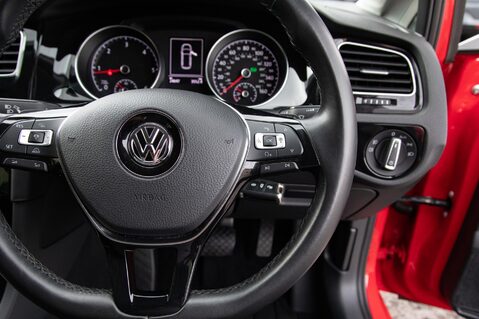 Volkswagen Golf GT TDI BLUEMOTION TECHNOLOGY DSG 20