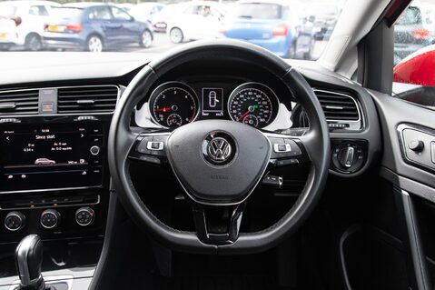 Volkswagen Golf GT TDI BLUEMOTION TECHNOLOGY DSG 21