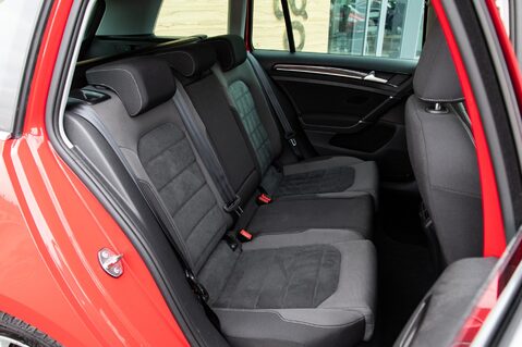 Volkswagen Golf GT TDI BLUEMOTION TECHNOLOGY DSG 34