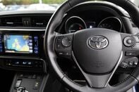 Toyota Auris VVT-I DESIGN TOURING SPORTS 19