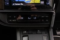 Toyota Auris VVT-I DESIGN TOURING SPORTS 31