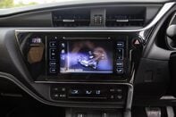 Toyota Auris VVT-I DESIGN TOURING SPORTS 25