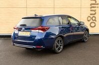 Toyota Auris VVT-I DESIGN TOURING SPORTS 2