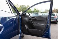 Toyota Auris VVT-I DESIGN TOURING SPORTS 14