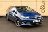 Toyota Auris VVT-I DESIGN TOURING SPORTS 1