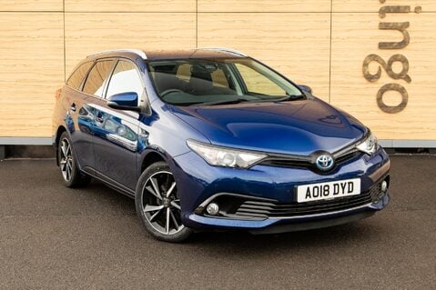 Toyota Auris VVT-I DESIGN TOURING SPORTS 1