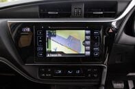 Toyota Auris VVT-I DESIGN TOURING SPORTS 22