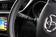 Toyota Auris VVT-I DESIGN TOURING SPORTS 17