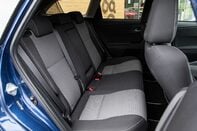Toyota Auris VVT-I DESIGN TOURING SPORTS 33