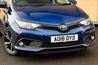Toyota Auris VVT-I DESIGN TOURING SPORTS 10
