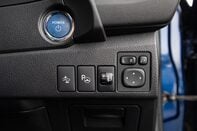 Toyota Auris VVT-I DESIGN TOURING SPORTS 16