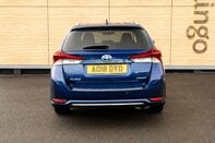 Toyota Auris VVT-I DESIGN TOURING SPORTS 6