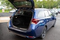 Toyota Auris VVT-I DESIGN TOURING SPORTS 34