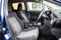 Toyota Auris VVT-I DESIGN TOURING SPORTS 29