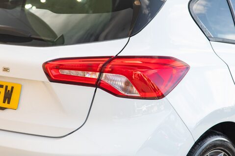 Ford Focus ST-LINE 9