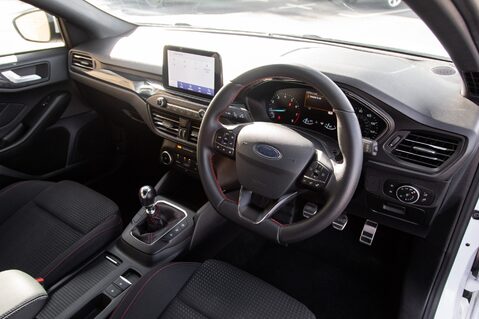 Ford Focus ST-LINE 4