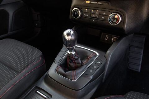 Ford Focus ST-LINE 31