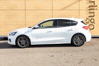 Ford Focus ST-LINE 13