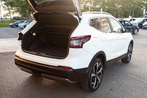 Nissan Qashqai DIG-T N-MOTION 36