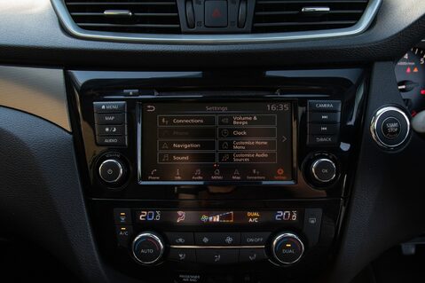 Nissan Qashqai DIG-T N-MOTION 29