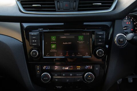 Nissan Qashqai DIG-T N-MOTION 23