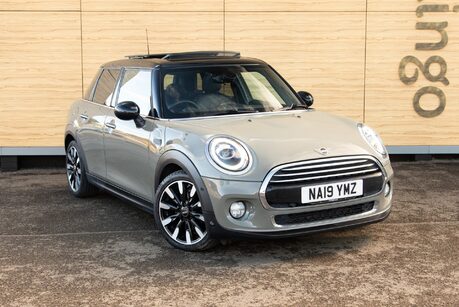 Mini Hatch COOPER EXCLUSIVE