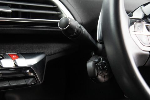 Peugeot 3008 BLUEHDI S/S ALLURE 17