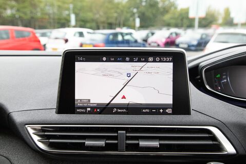 Peugeot 3008 BLUEHDI S/S ALLURE 24