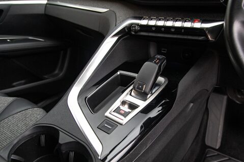 Peugeot 3008 BLUEHDI S/S ALLURE 32