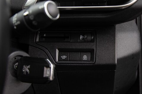 Peugeot 3008 BLUEHDI S/S ALLURE 16