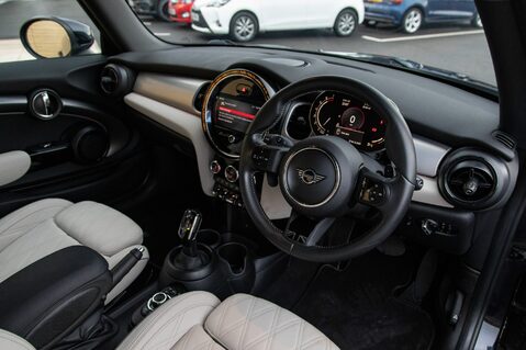 Mini Hatch COOPER S EXCLUSIVE 4