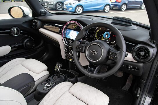 Mini Hatch COOPER S LEVEL 3