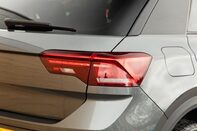 Volkswagen T-Roc R-LINE TSI 9