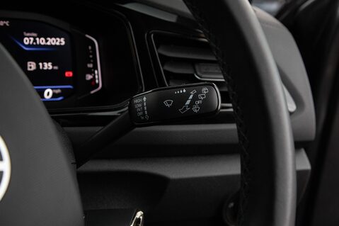 Volkswagen T-Roc R-LINE TSI 18