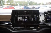 Volkswagen T-Roc R-LINE TSI 23